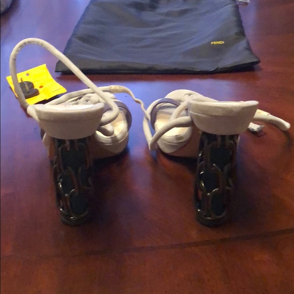 Fendi cage metal open toe heel - Picture 3 of 8